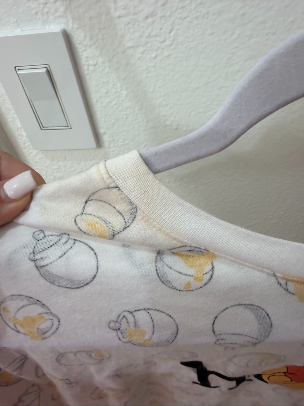 Like NEW Disney Winnie the Pooh Honey Women's T-Shirt - Picture 12 of 15